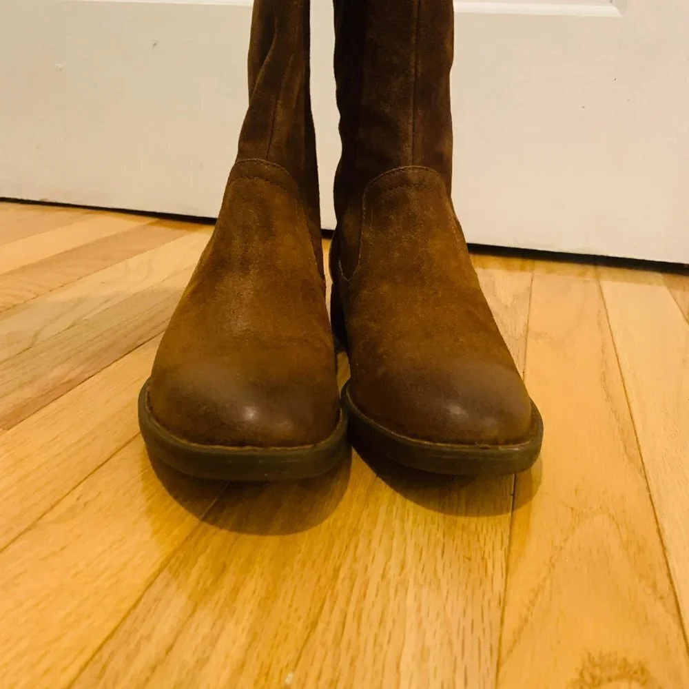 BORN WOMEN'S BORMAN BOOTS ROUND TOE Nubuck Brown Knee-High Riding Boots NEW